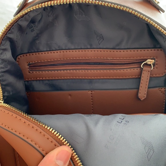 UO BROWN BACKPACK - Picture 7 of 8